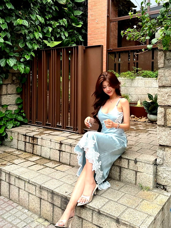 lyhythuedoxinh instagram image archive image