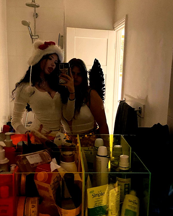 april._.ha instagram image archive image