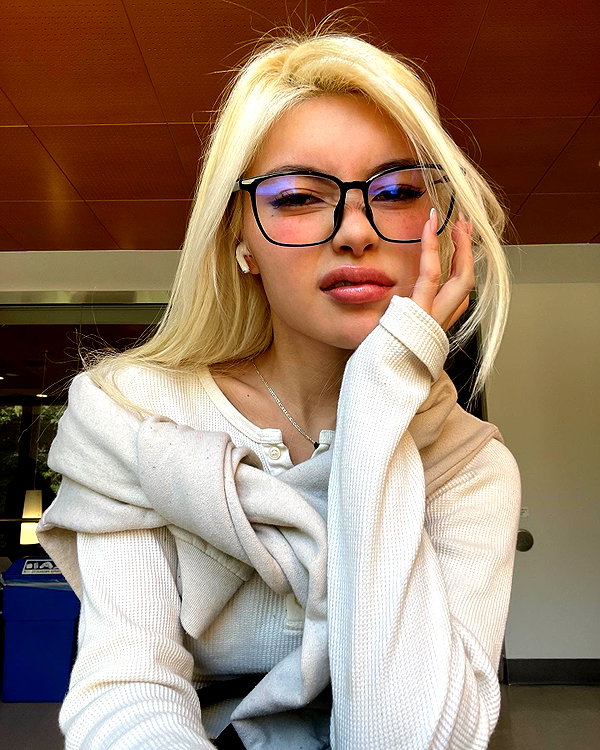 diakimeko instagram image archive image