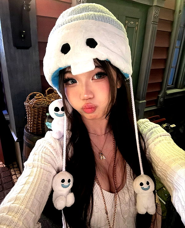 joycee.e instagram image archive image