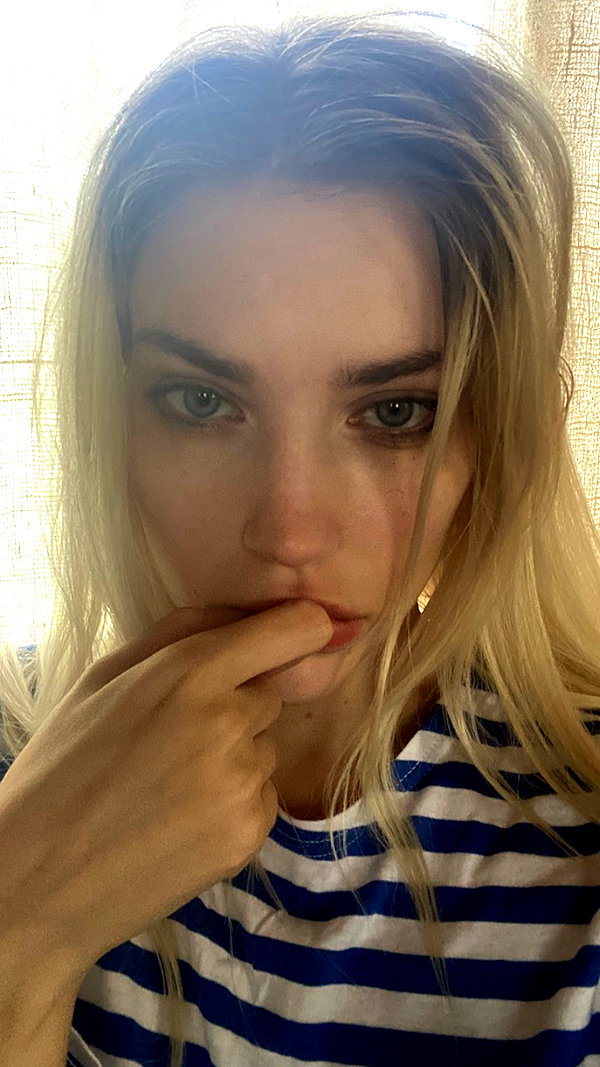 anya4everr instagram image archive image