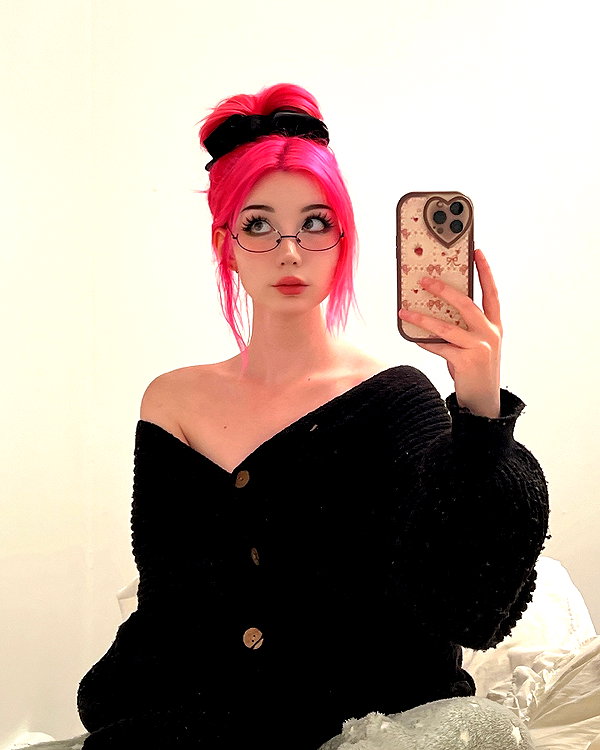 danielle.mercedie instagram image archive image