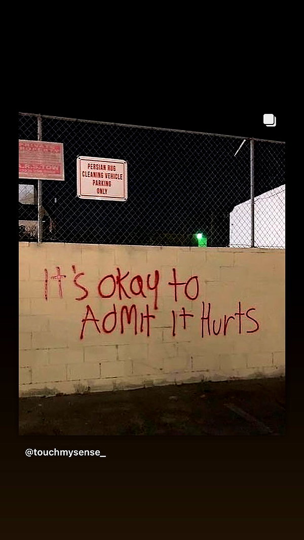 Archived image from @notchicore on Instagram