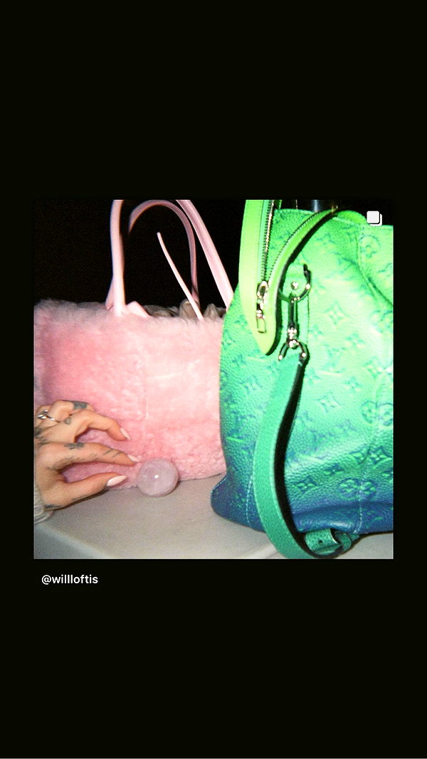 arianagrande instagram image archive image