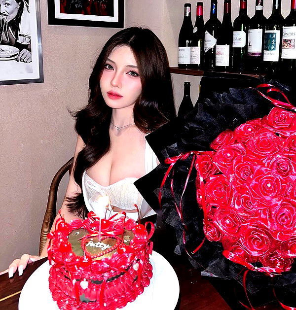 lyhythuedoxinh instagram image archive image