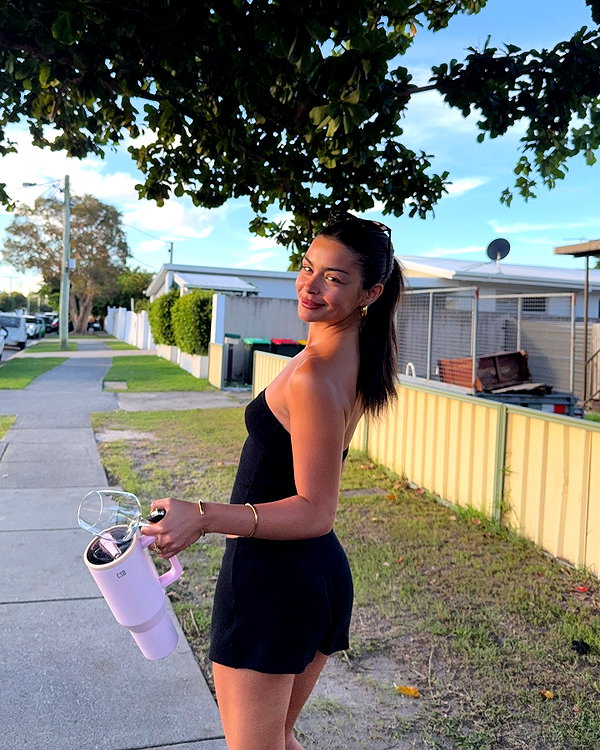 oliviaphillipps instagram image archive image