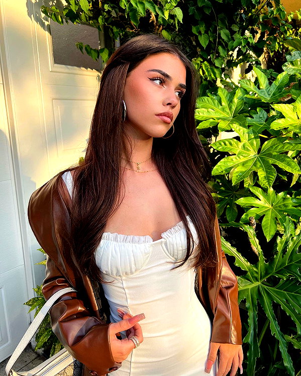 leahhalton instagram image archive image