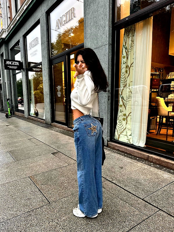vanessa.rhd instagram image archive image