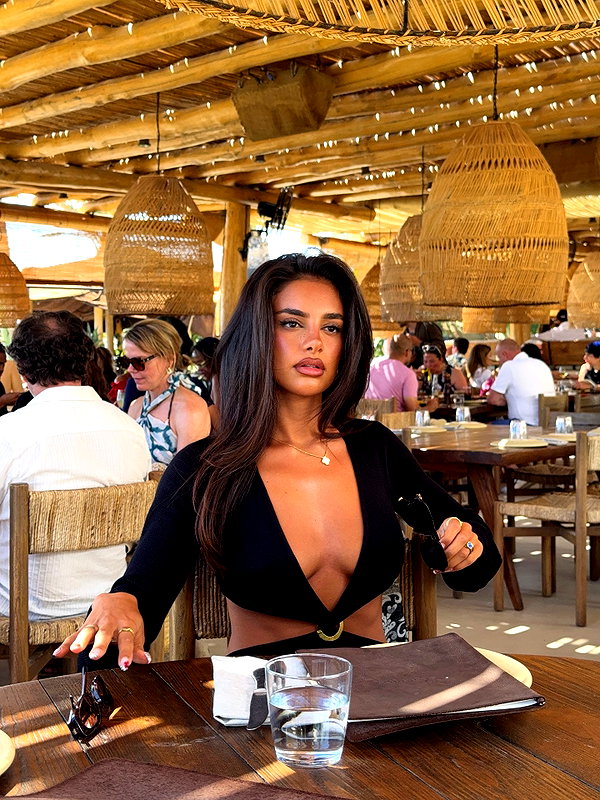 godbless_jess instagram image archive image