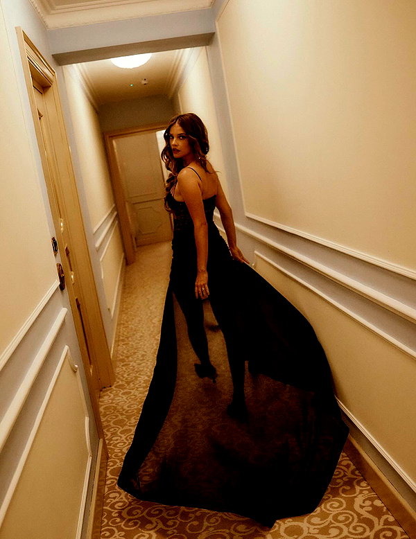 realbarbarapalvin instagram image archive image