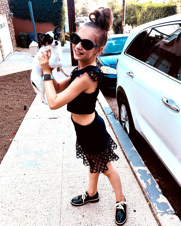 ellianawalmsley instagram image archive image