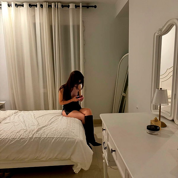 sana.8g instagram image archive image