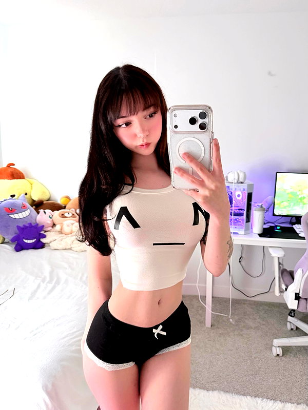 mia4rentz instagram image archive image