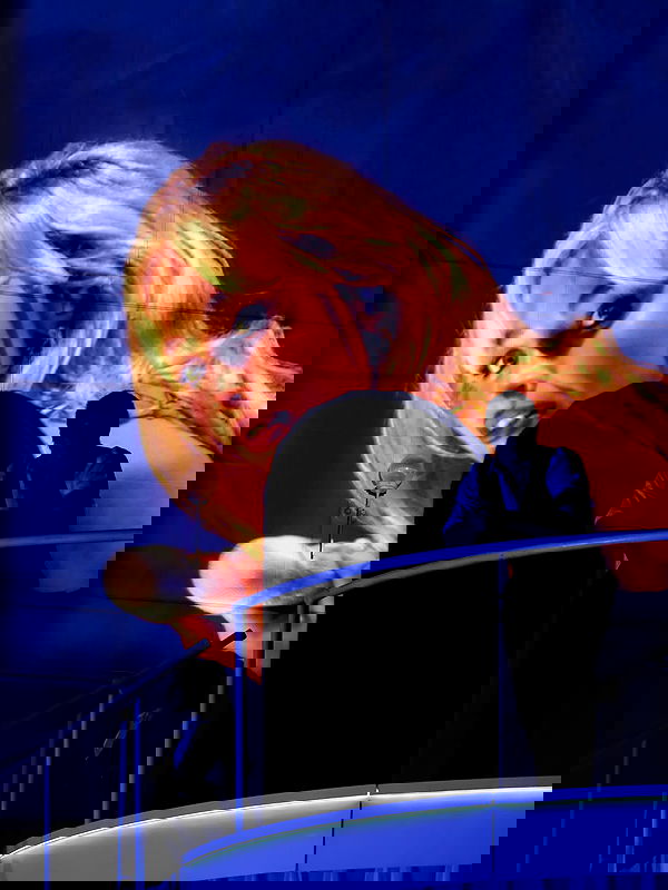 sabrinacarpenter sabrinacarpenter archive image