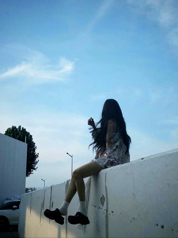 hhh.e_c.v instagram image archive image