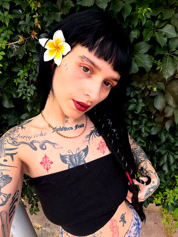 strawberryshanz instagram image archive image