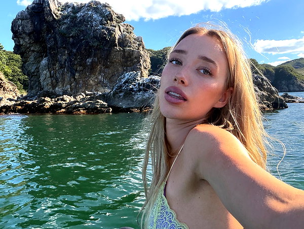 avestanova instagram image archive image