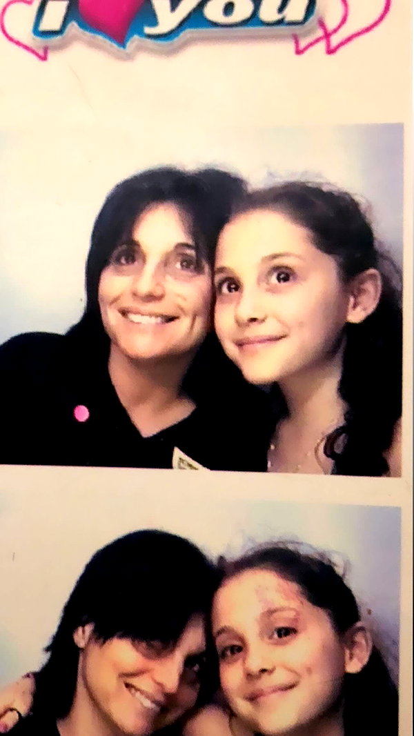 arianagrande instagram image archive image