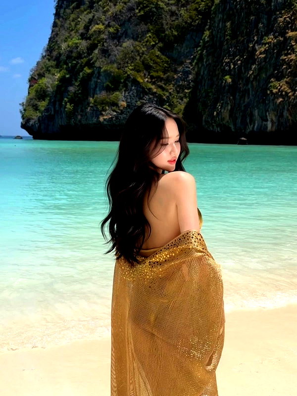 lyhythuedoxinh instagram image archive image