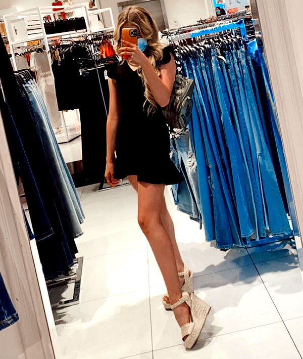 ellianawalmsley instagram image archive image