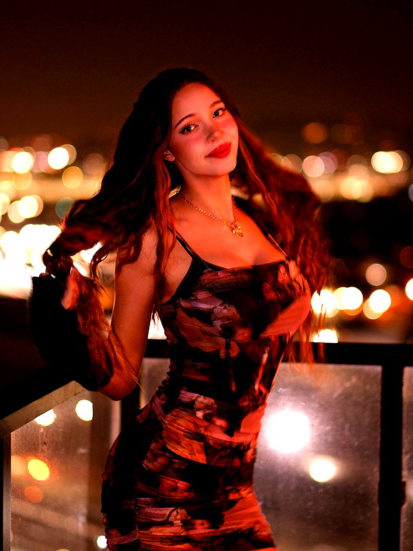 lydiavioletofficial instagram image archive image