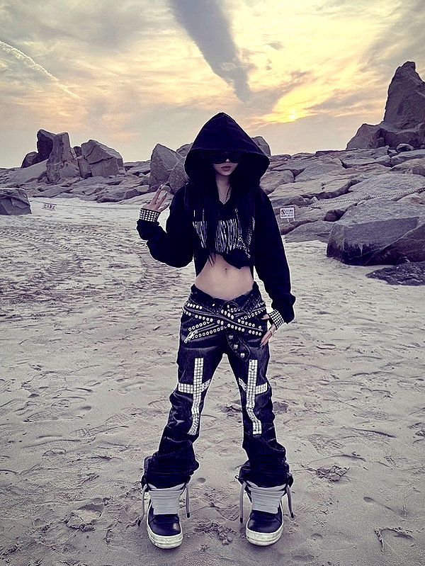 9unxx7 instagram image archive image