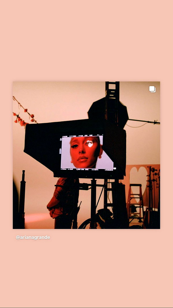arianagrande instagram image archive image