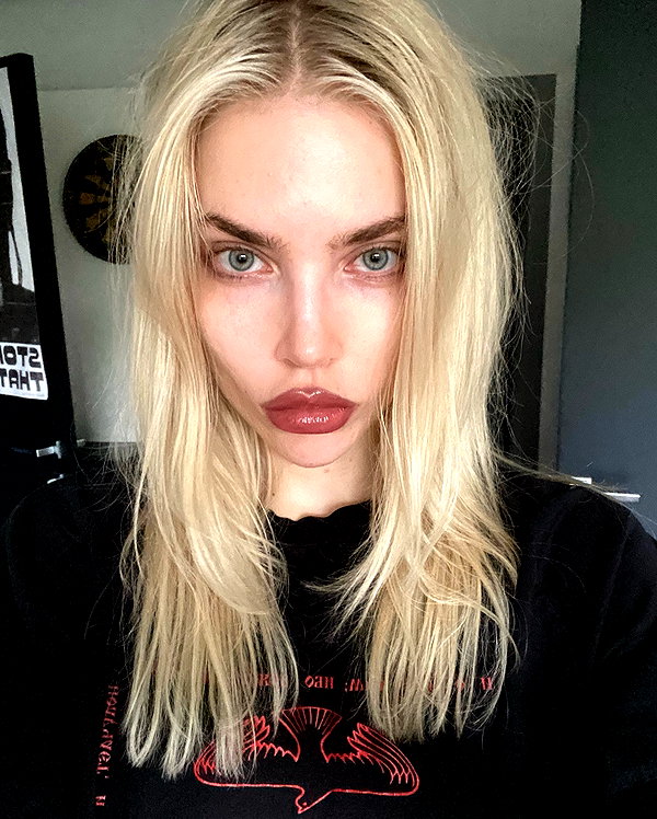 anya4everr instagram image archive image