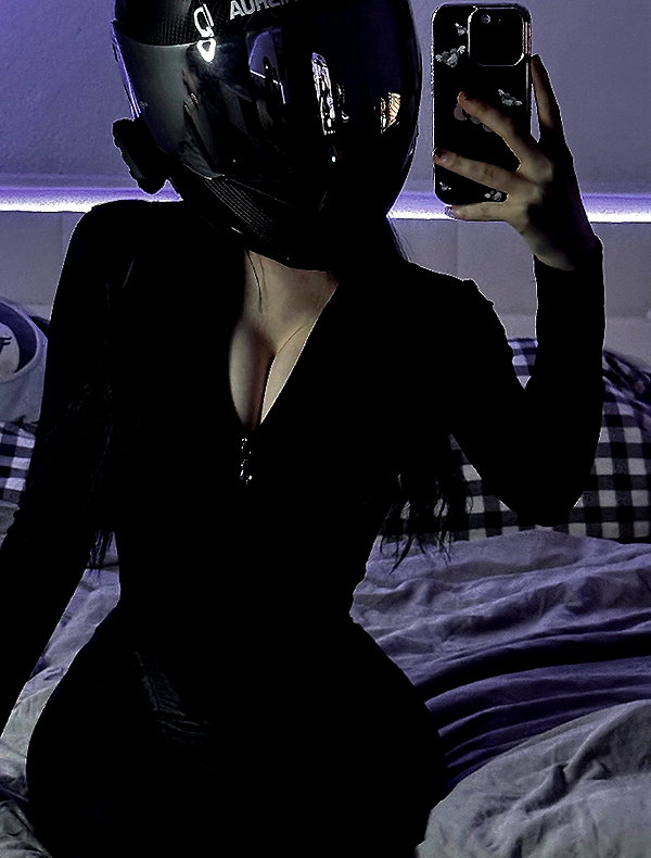 vioraxo instagram image archive image