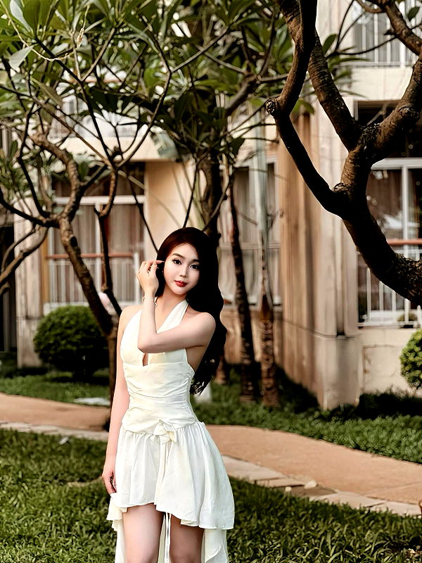 lyhythuedoxinh instagram image archive image