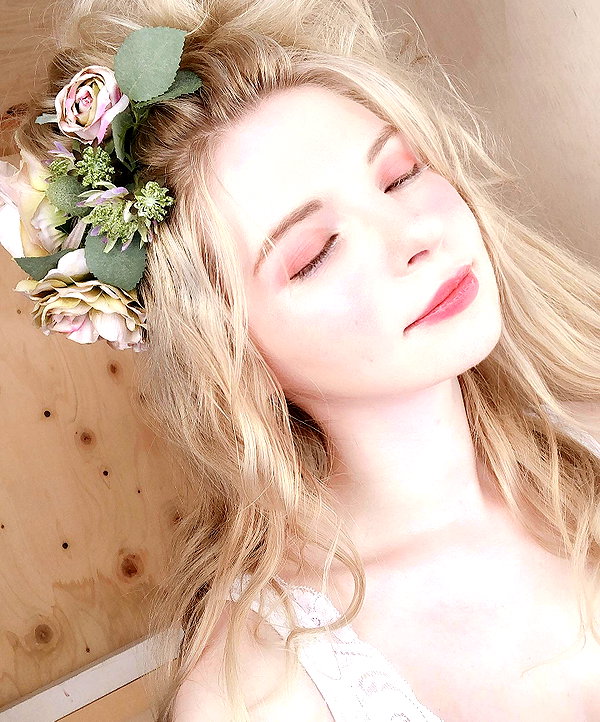 peachmilky_ instagram image archive image