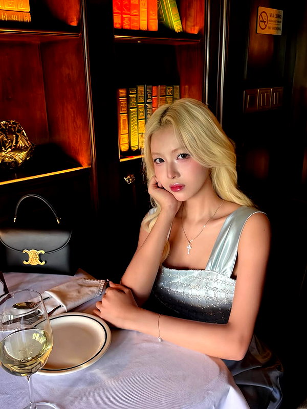 lyhythuedoxinh instagram image archive image