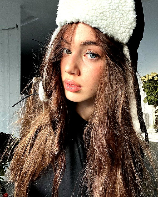 anna.utka22 instagram image archive image