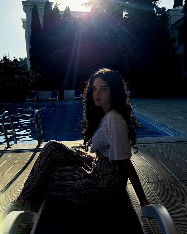 aly.revolver instagram image archive image