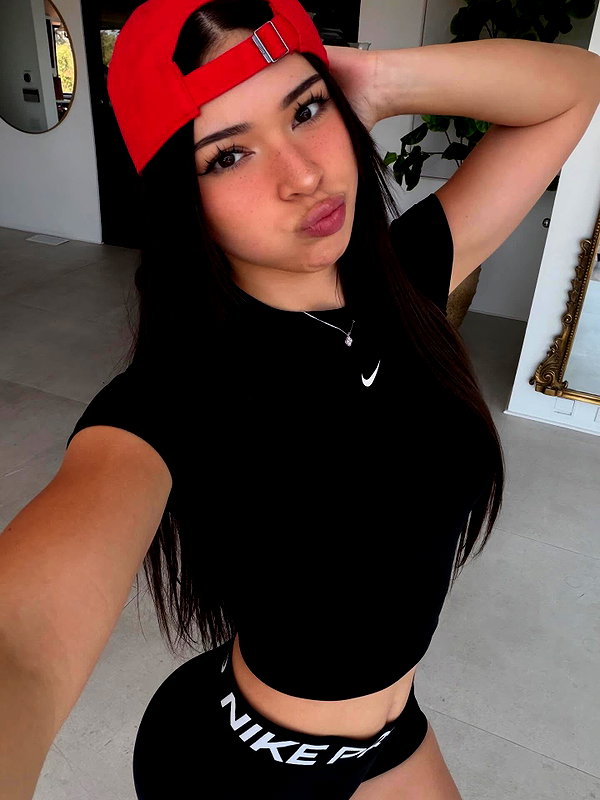 aishahsofey instagram image archive image