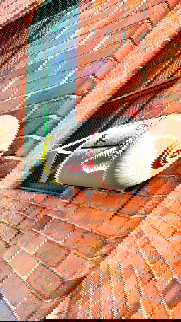 zommmbri zommmbri archive image