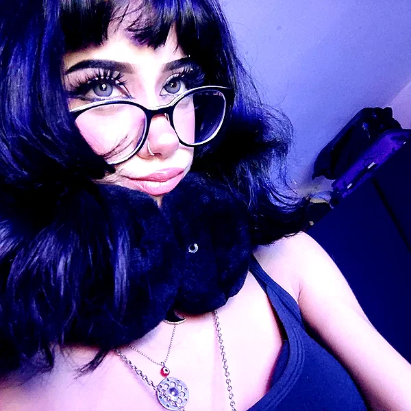 shevaal_x instagram image archive image