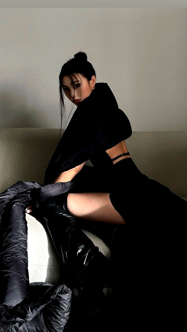chuihon_ instagram image archive image