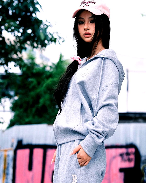 ll.lu1s instagram image archive image