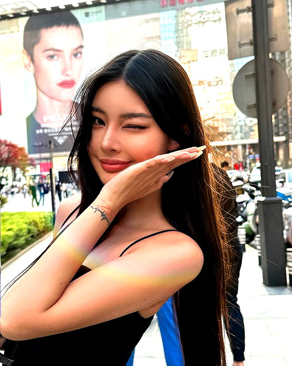 ll.lu1s instagram image archive image