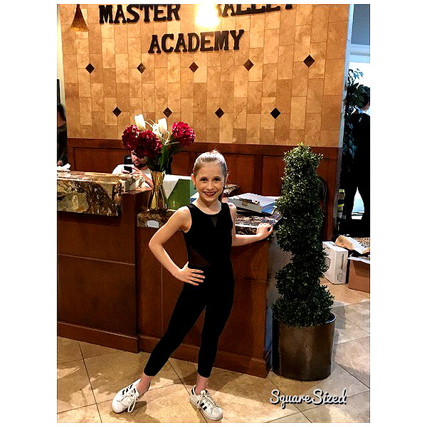ellianawalmsley instagram image archive image