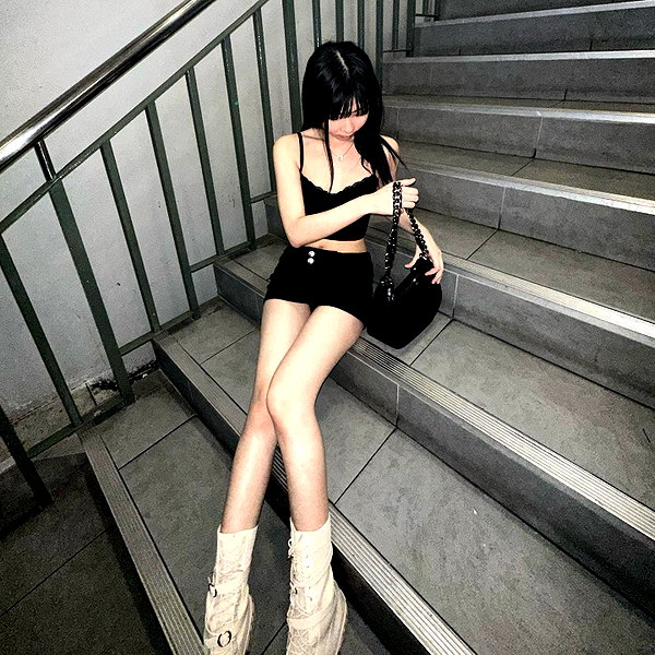the.q.felicia instagram image archive image