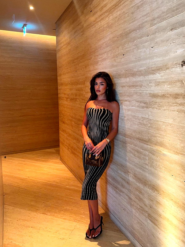 oliviaphillipps instagram image archive image