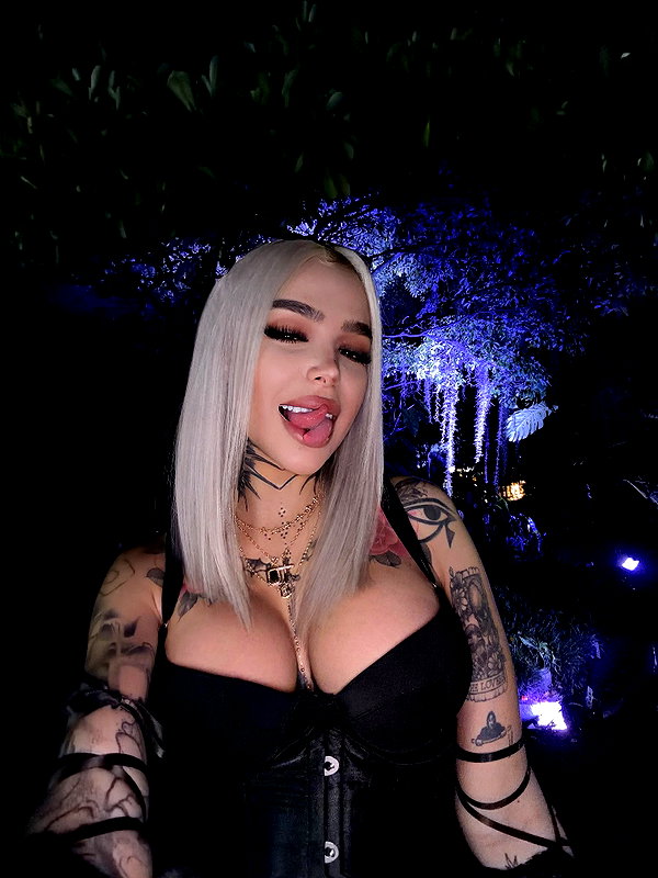 barbie_vampi instagram image archive image
