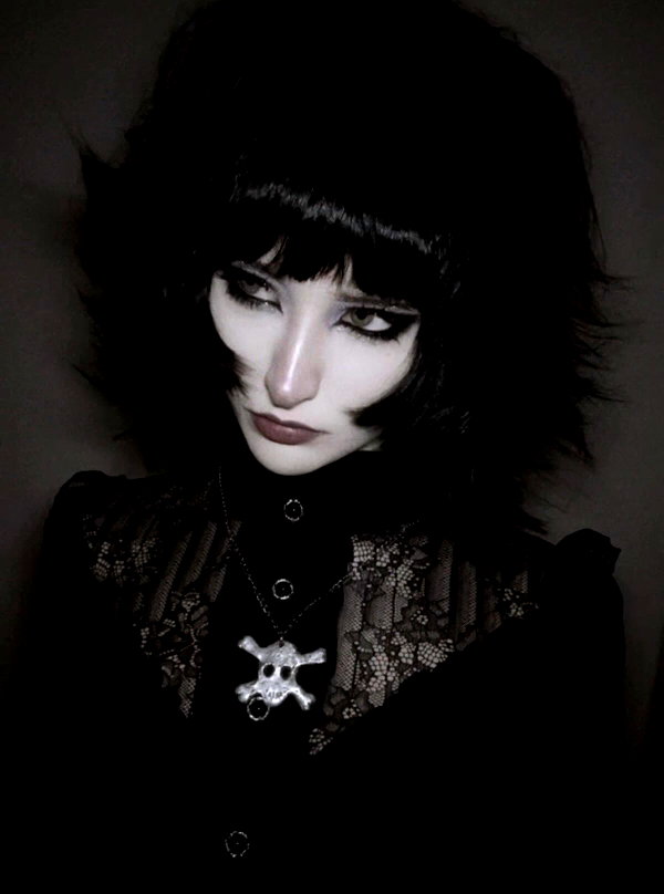 Archived image from @kk3tr1n4 on Instagram