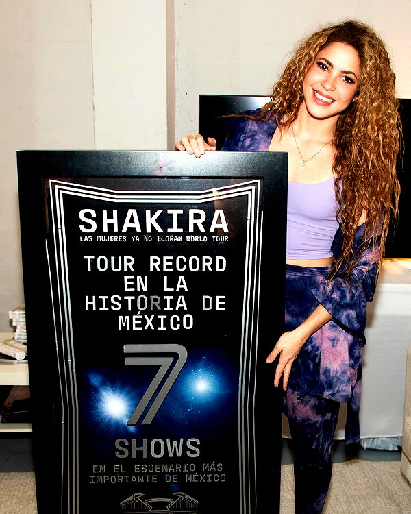 shakira instagram image archive image