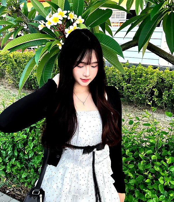 lai_931201 instagram image archive image
