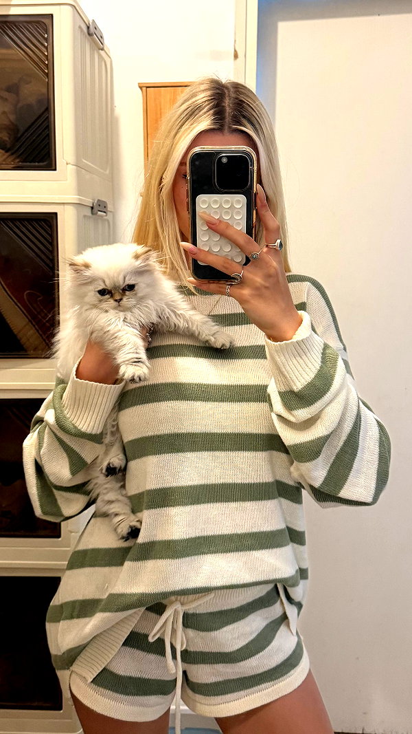 ella_netzer8 instagram image archive image