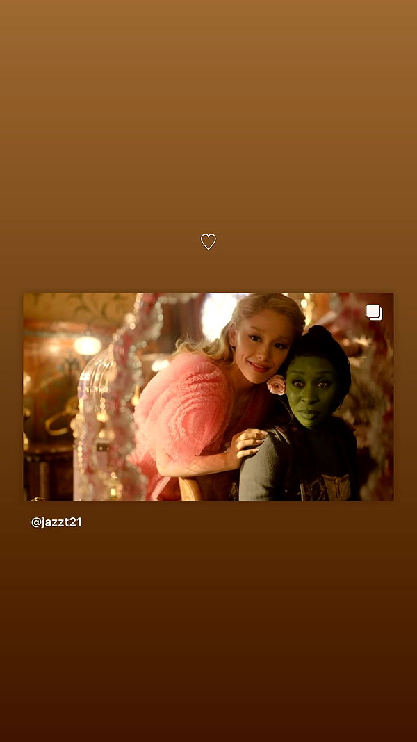 arianagrande instagram image archive image