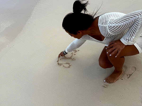 agamohanaa instagram image archive image